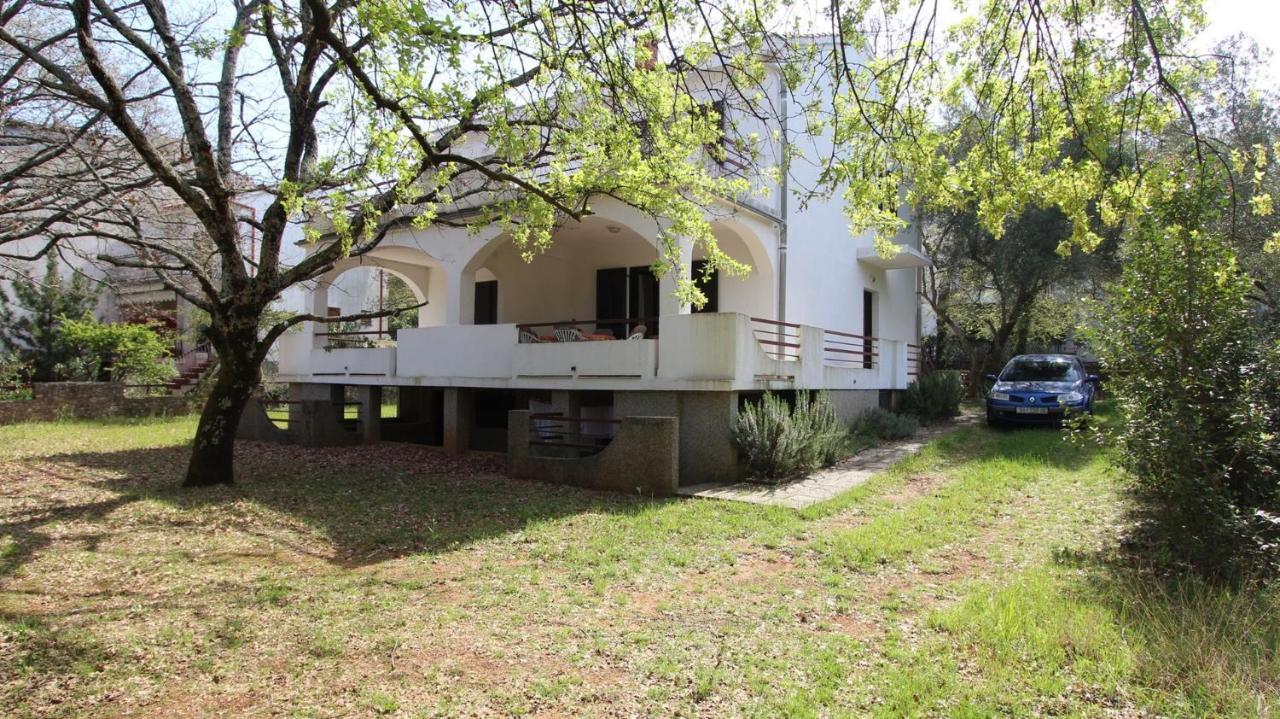Apartment Gita Malinska Exterior photo
